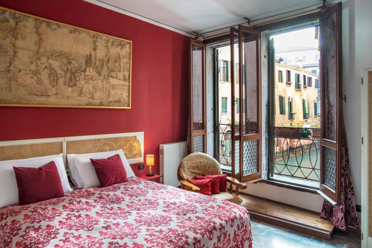 Tre Sestieri Terrace Canal View Венеция Екстериор снимка