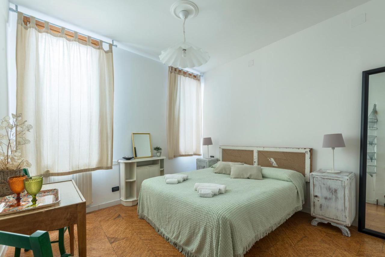 Tre Sestieri Terrace Canal View Венеция Екстериор снимка