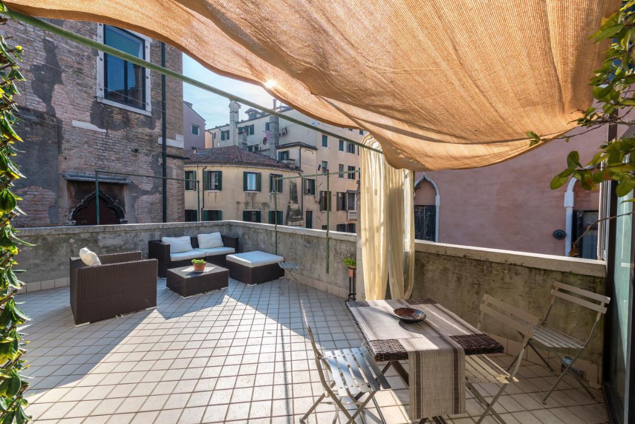 Tre Sestieri Terrace Canal View Венеция Екстериор снимка