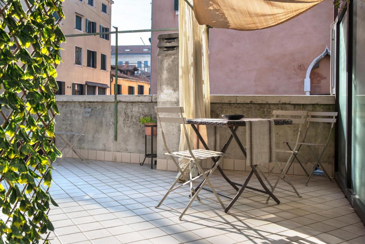 Tre Sestieri Terrace Canal View Венеция Екстериор снимка